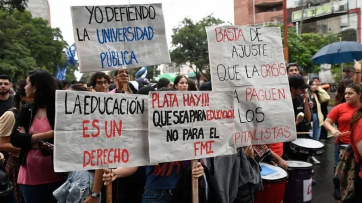 Universidades visibilizan su crisis en todo el país: "Al gobierno no le interesa financiar la eduación"