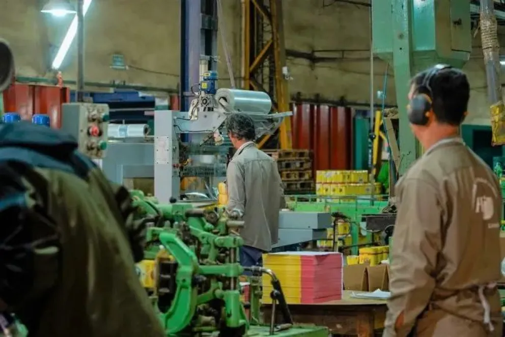 Las pymes sufren el modelo económico y siguen desapareciendo: "No hay mercado interno"