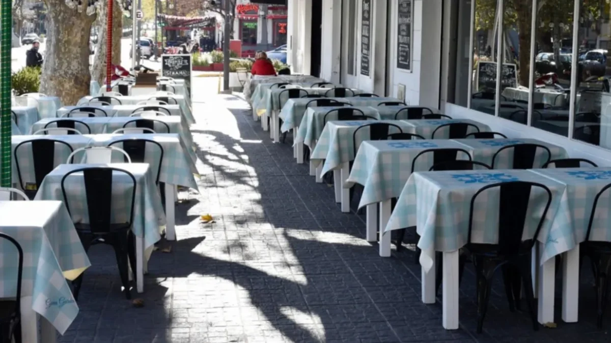 Hoteleros y gastronómicos sufren la recesión: "Están cerrando emprendimientos en toda la provincia"