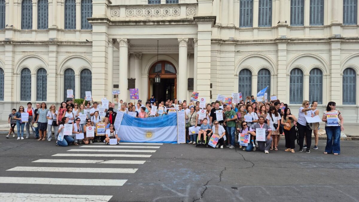 Médicos de efectores públicos se oponen a cambios en la ley que los regula: "Hay colegas que se van a ir del sistema"